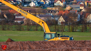 15-Baumaschine-Autobahn-Ausbau-Thuengfeld-10042022