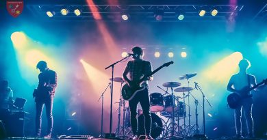 Benefizkonzert für die KUFA Bamberg mit Coole Socken Rockband Bühne